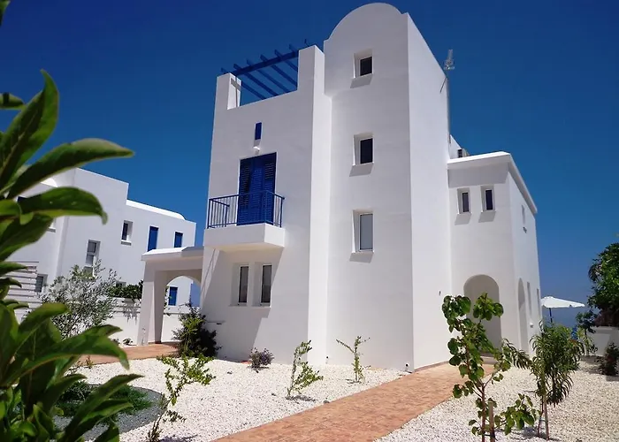 Villa Latchi Riviera No.2 *