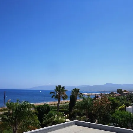 Βίλα Latchi Riviera No.2 *